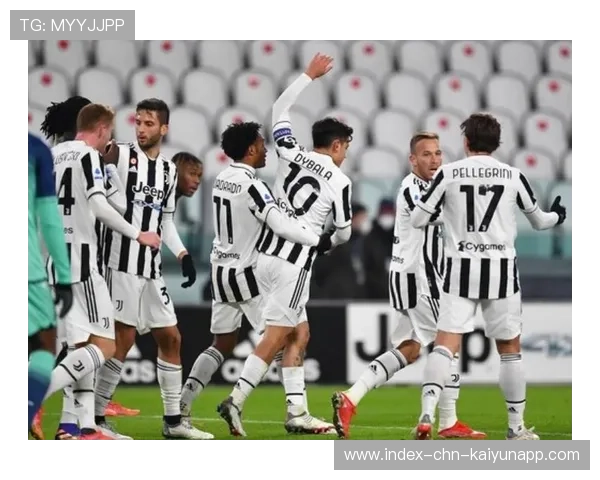 尤文训练中博格巴远射多次命中死角